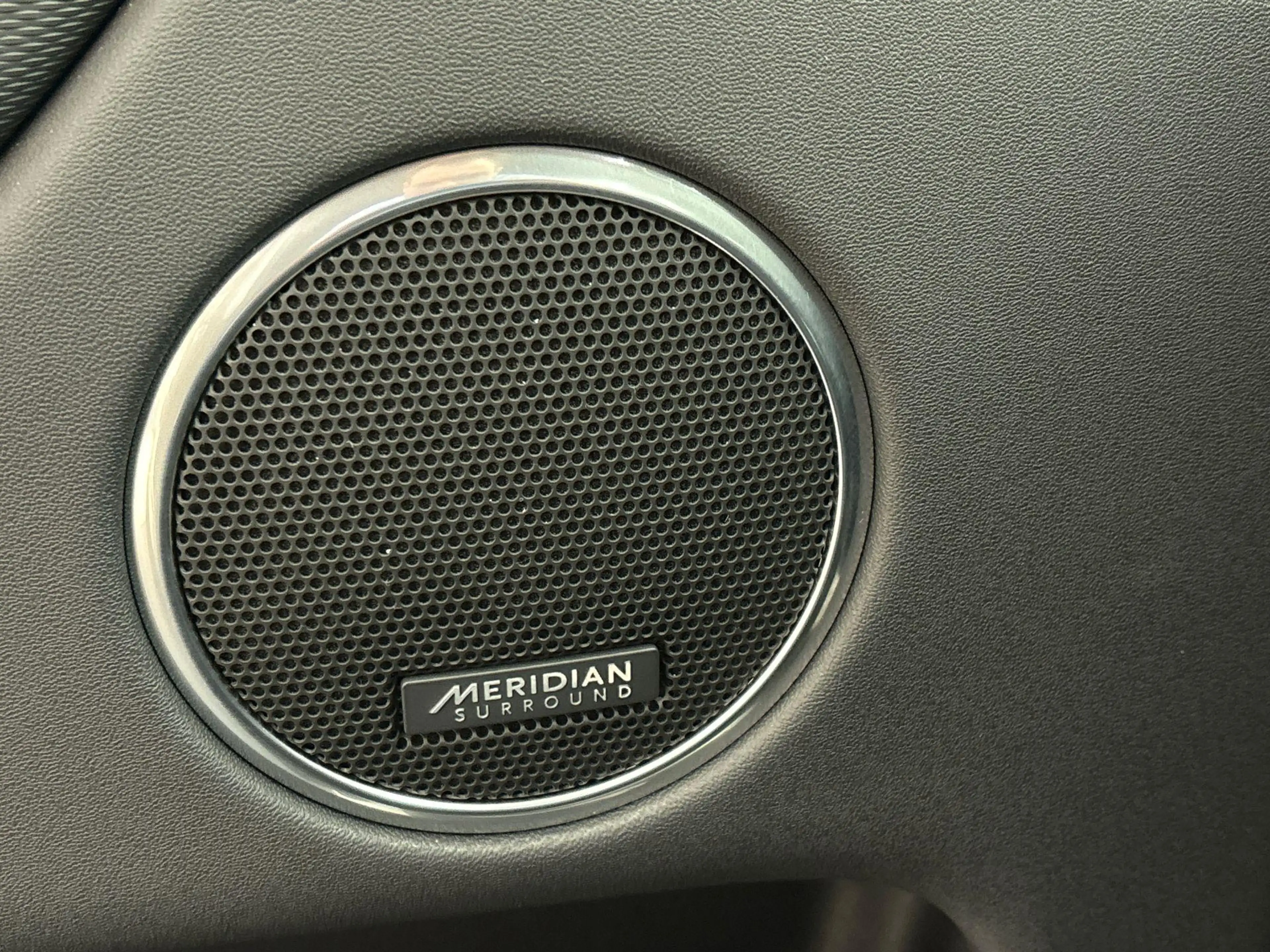Land Rover Discovery Sport P270e Landmark Edition | Panoramadak | 20 inch Glo — photo 13