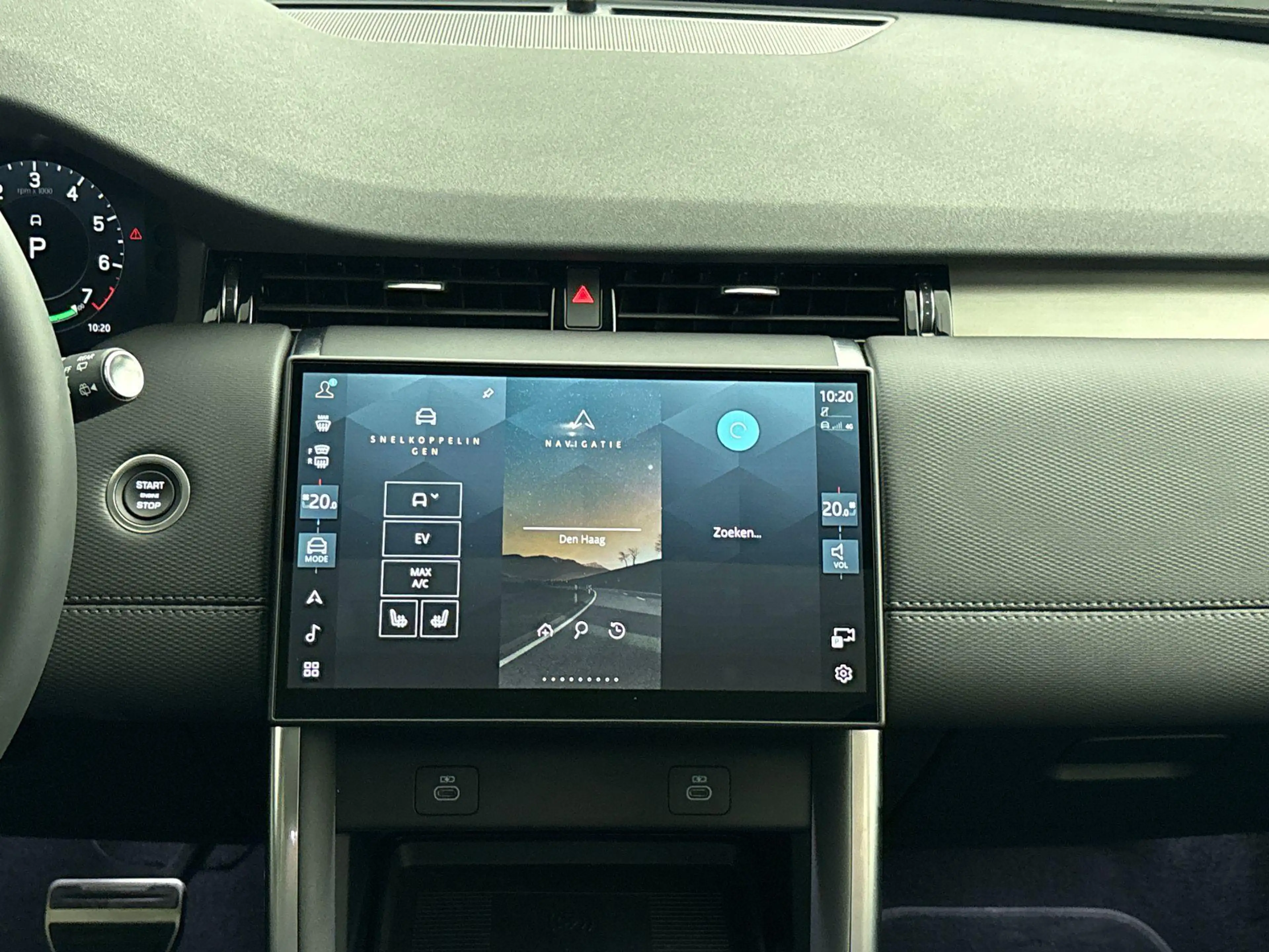 Land Rover Discovery Sport P270e Landmark Edition | Panoramadak | 20 inch Glo — photo 14