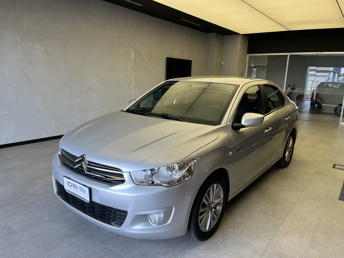 Citroen C-Elysée 1.6 BlueHDi Exclusive Silver - 1
