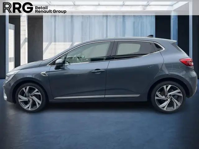 Renault Clio view 2