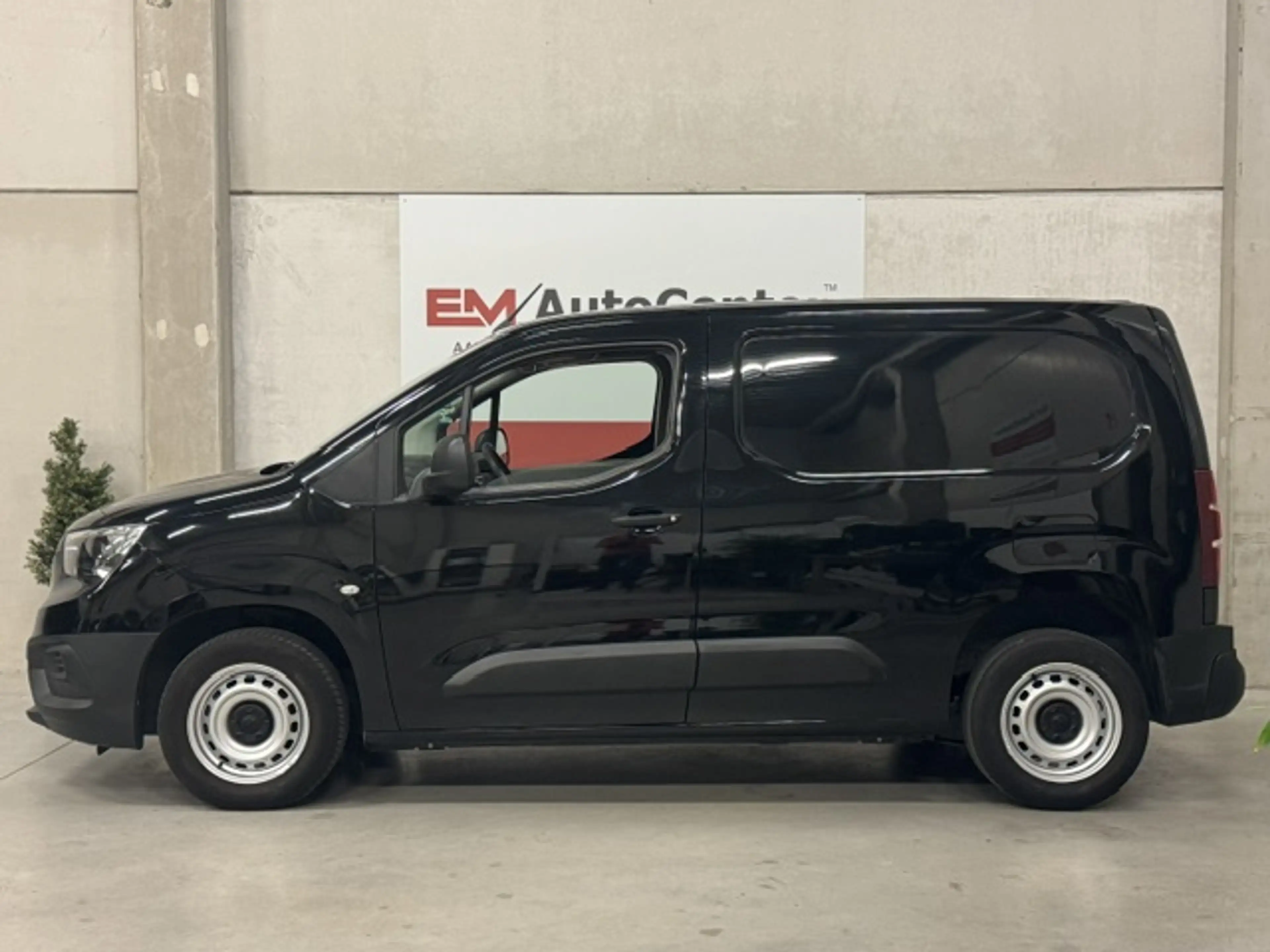 Opel Combo 1.5 TD Lichte vracht Zwart metallic-Airco-Pdc-DAB-1Ste eigenaar- BTW Inclusief — photo 5
