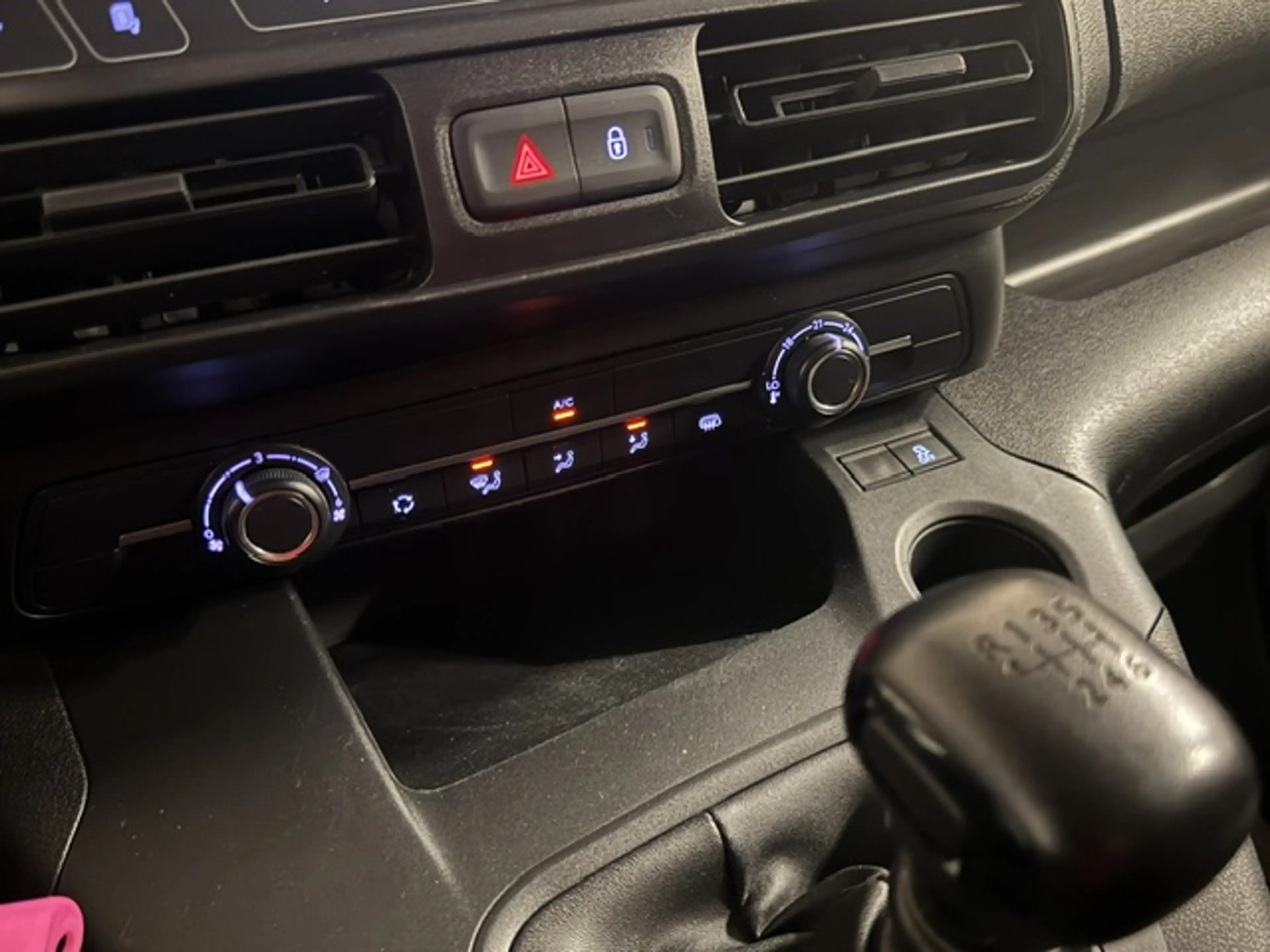 Opel Combo 1.5 TD Lichte vracht Zwart metallic-Airco-Pdc-DAB-1Ste eigenaar- BTW Inclusief — photo 15
