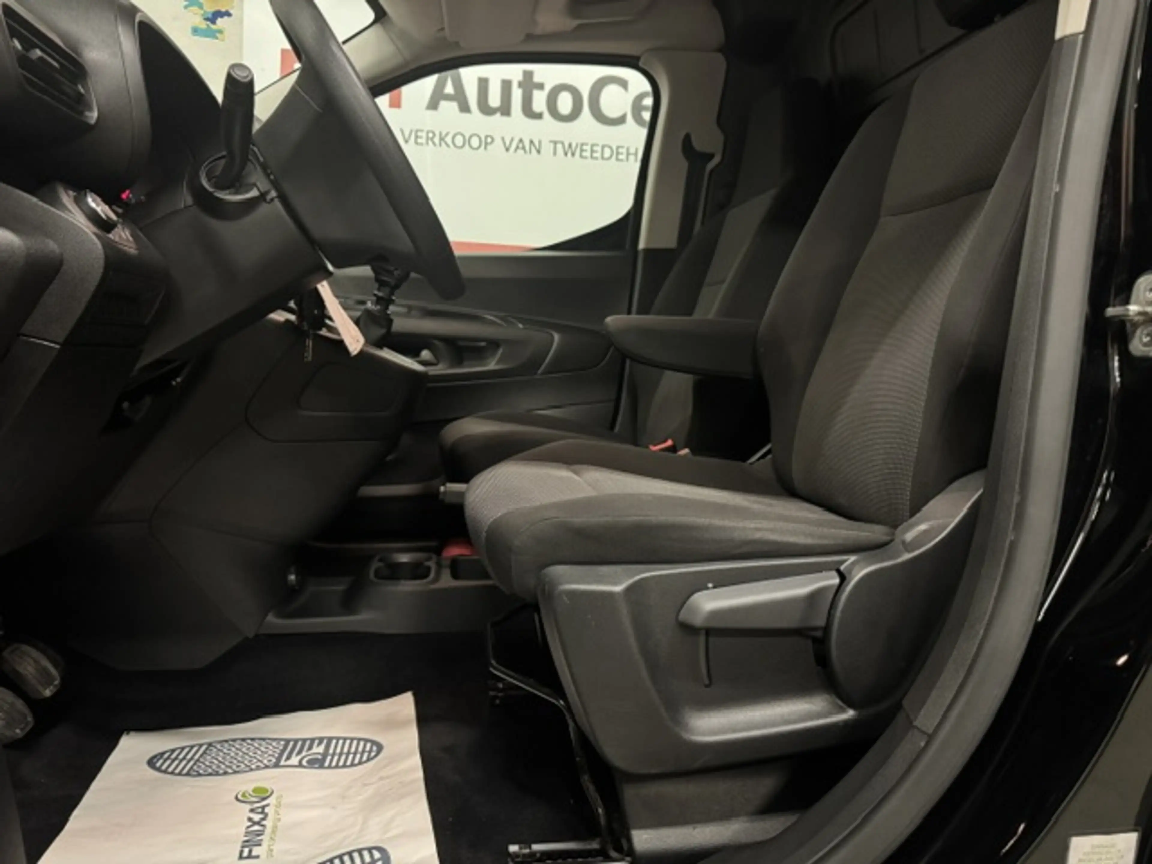Opel Combo 1.5 TD Lichte vracht Zwart metallic-Airco-Pdc-DAB-1Ste eigenaar- BTW Inclusief — photo 12