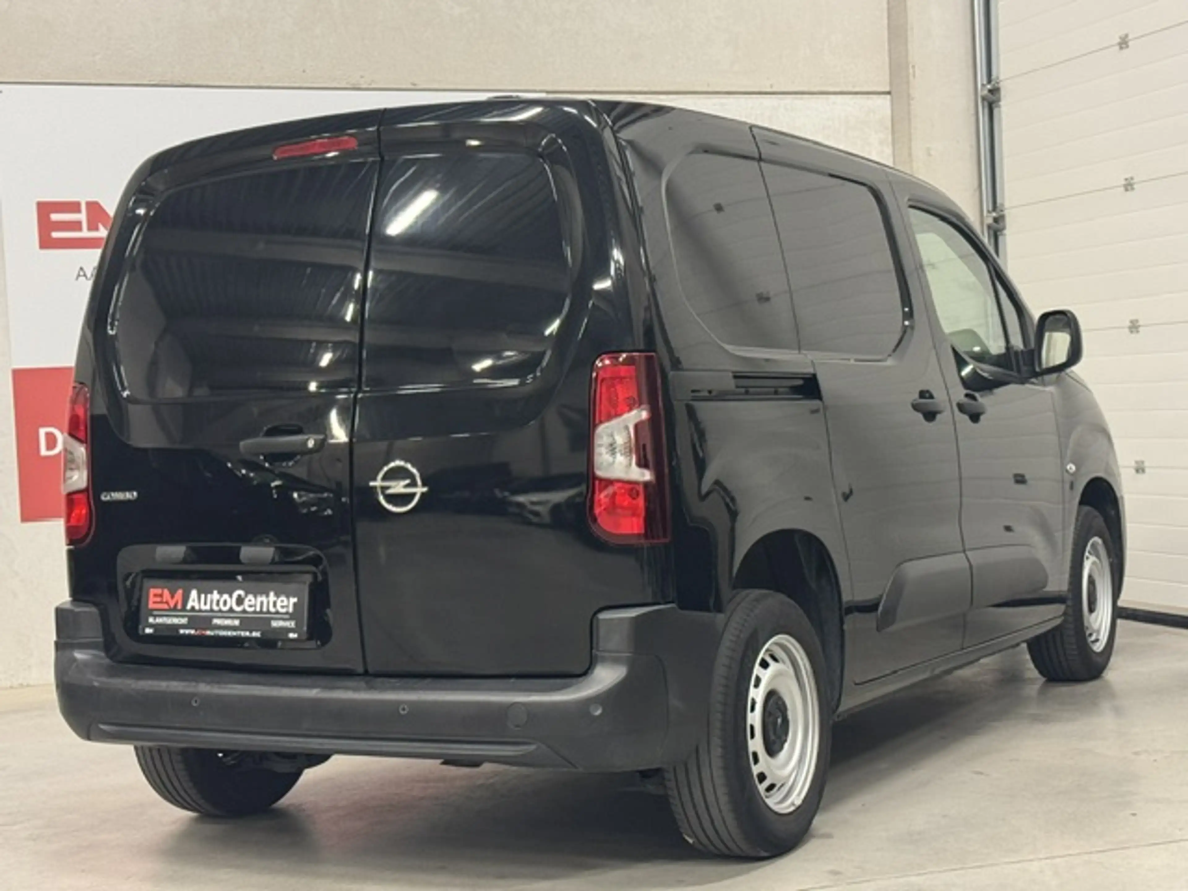 Opel Combo 1.5 TD Lichte vracht Zwart metallic-Airco-Pdc-DAB-1Ste eigenaar- BTW Inclusief — photo 4