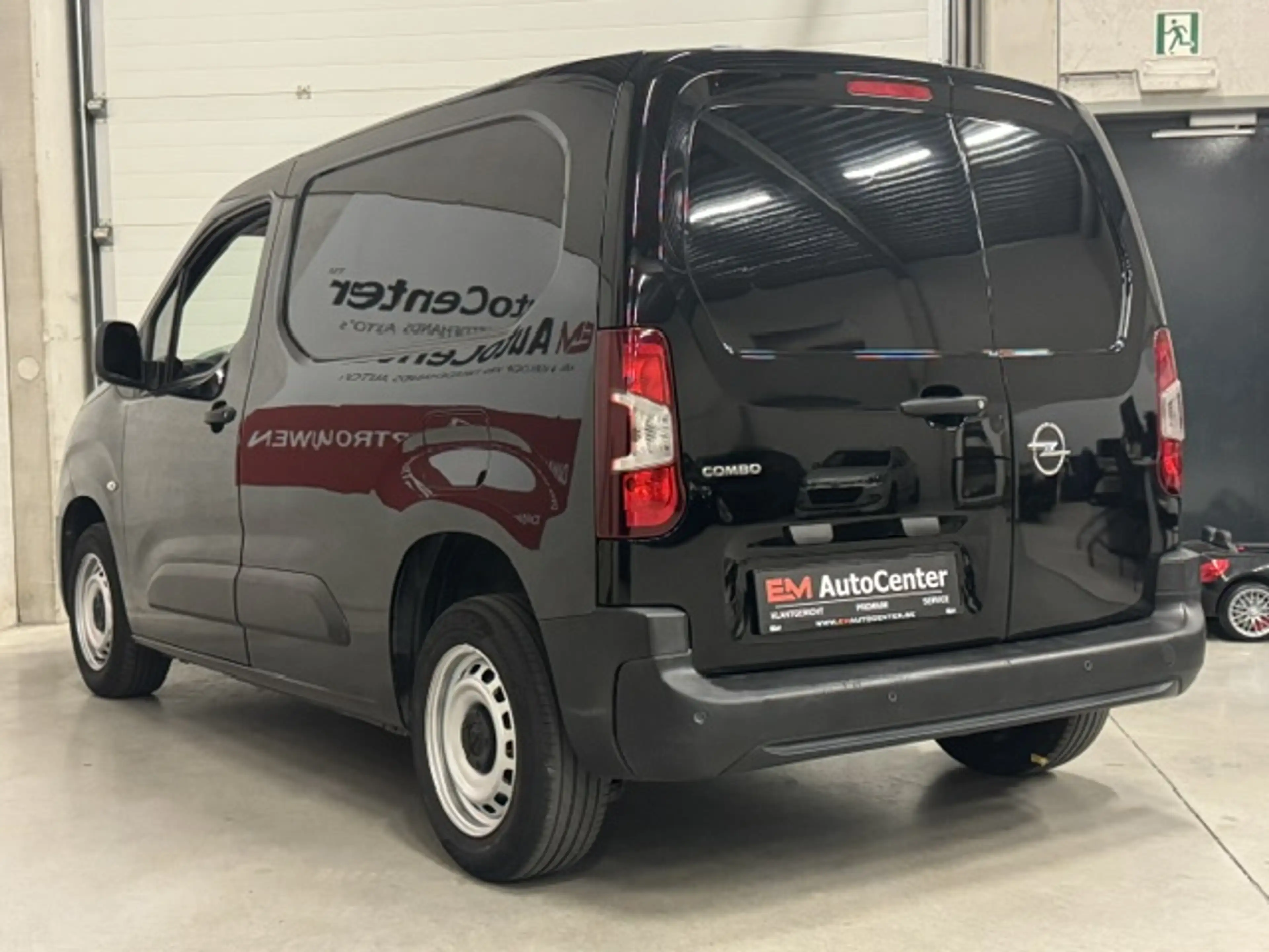 Opel Combo 1.5 TD Lichte vracht Zwart metallic-Airco-Pdc-DAB-1Ste eigenaar- BTW Inclusief — photo 3