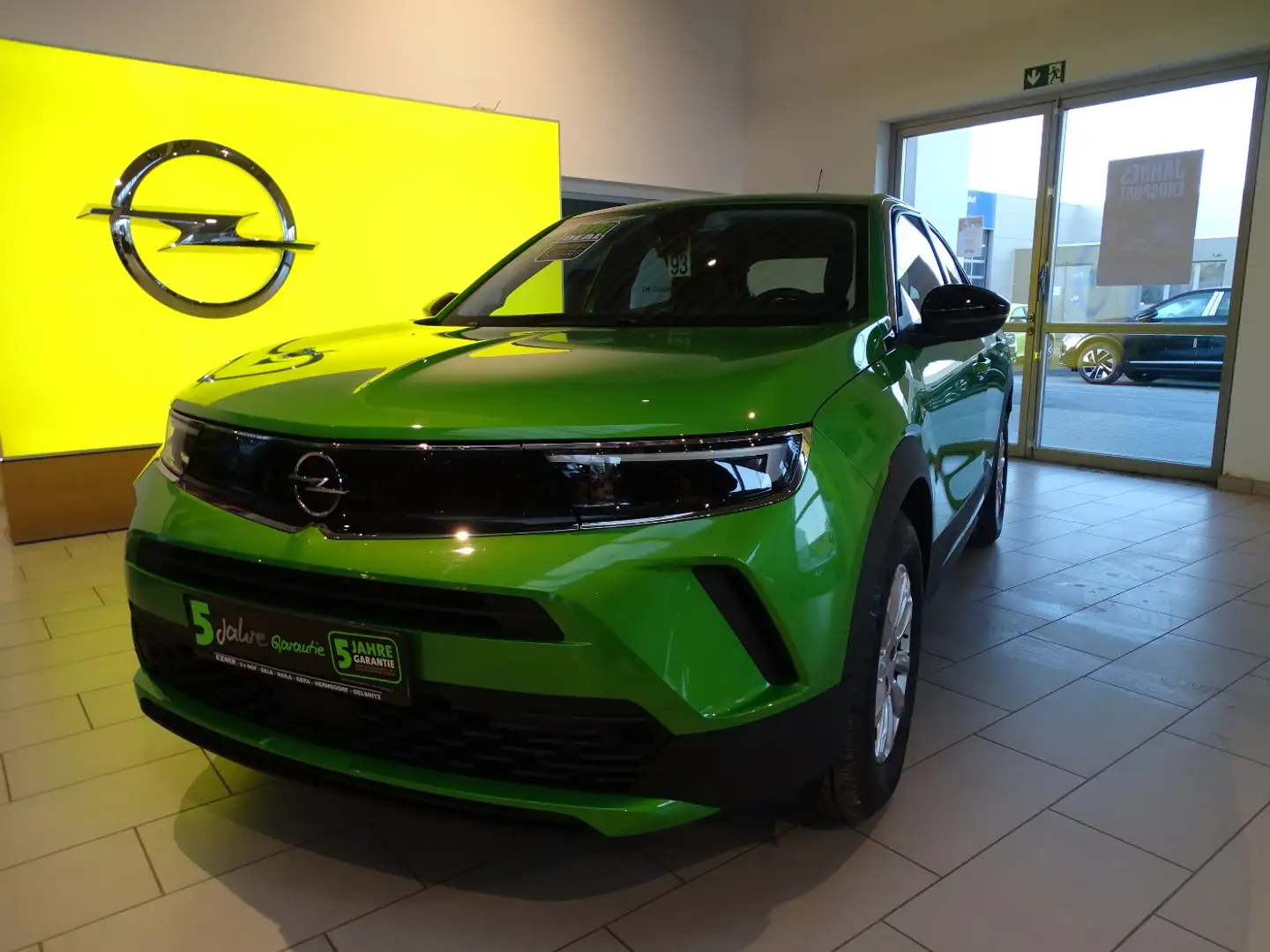 Opel Mokka-E EDITION LED+SHZ+Winterp.+2xKlima+Kam.+LM Grün - 2