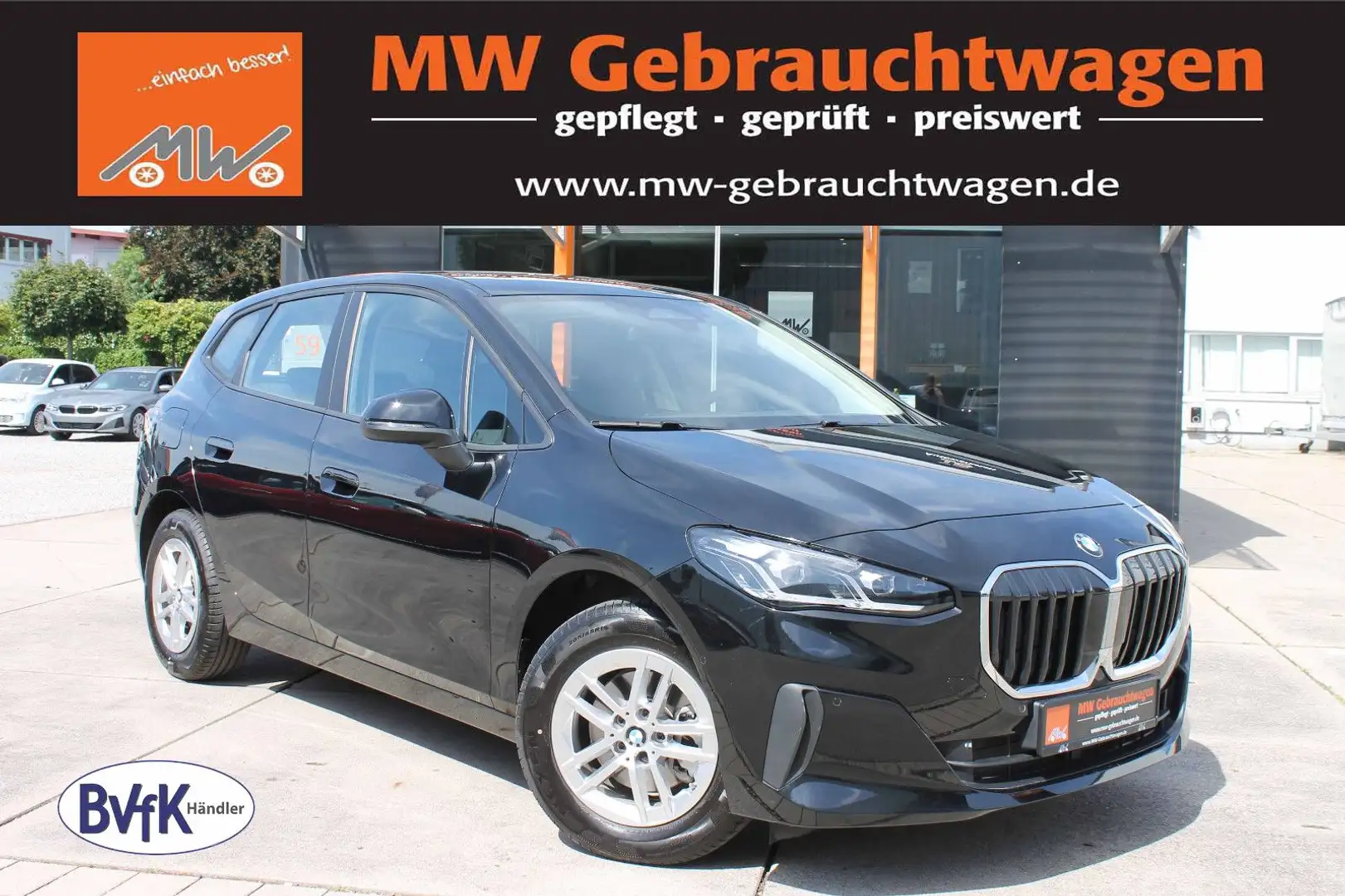 BMW 220 Steptr. LED PANO KAM SHZ AHK Schwarz - 1