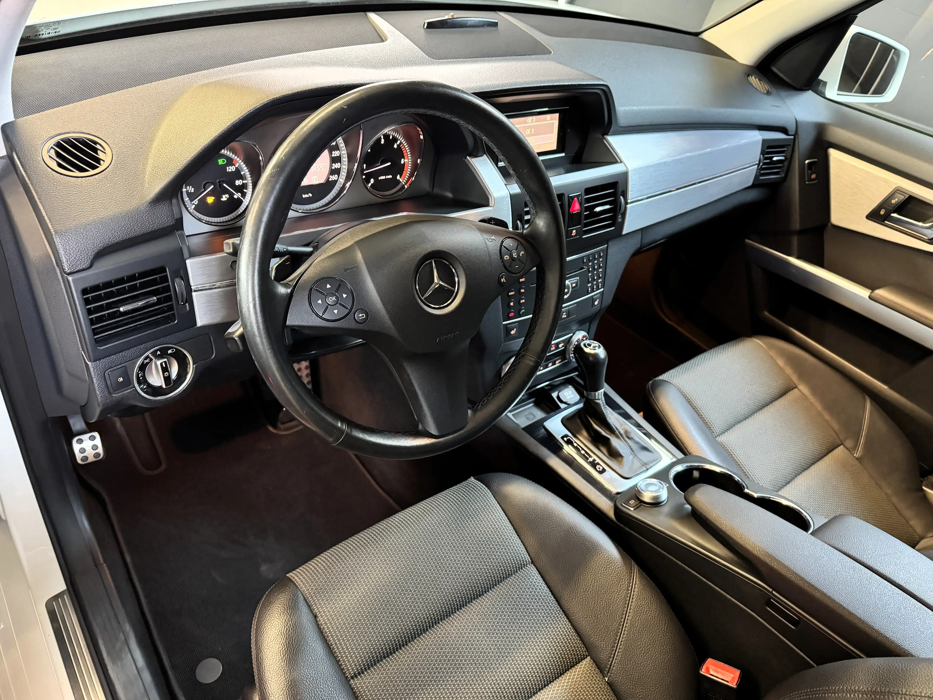 Mercedes-Benz GLK 220 GLK 220 CDI 4Matic Erstbesitz/Bi-Xenon/Sport-Paket — photo 14