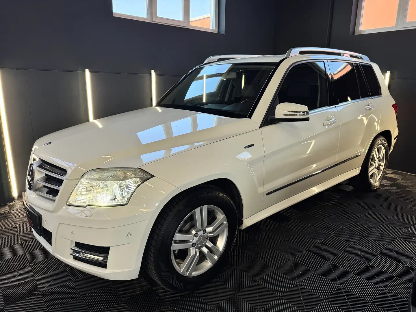 Mercedes-Benz GLK 220 GLK 220 CDI 4Matic Erstbesitz/Bi-Xenon/Sport-Paket Weiß - 2
