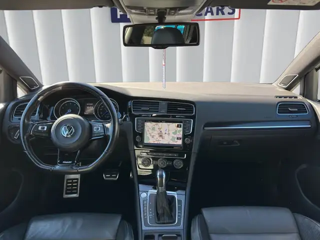 Volkswagen Golf view 14