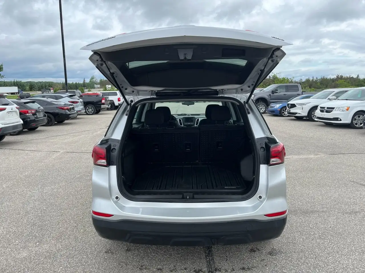 Chevrolet Equinox снимка Chevrolet Equinox