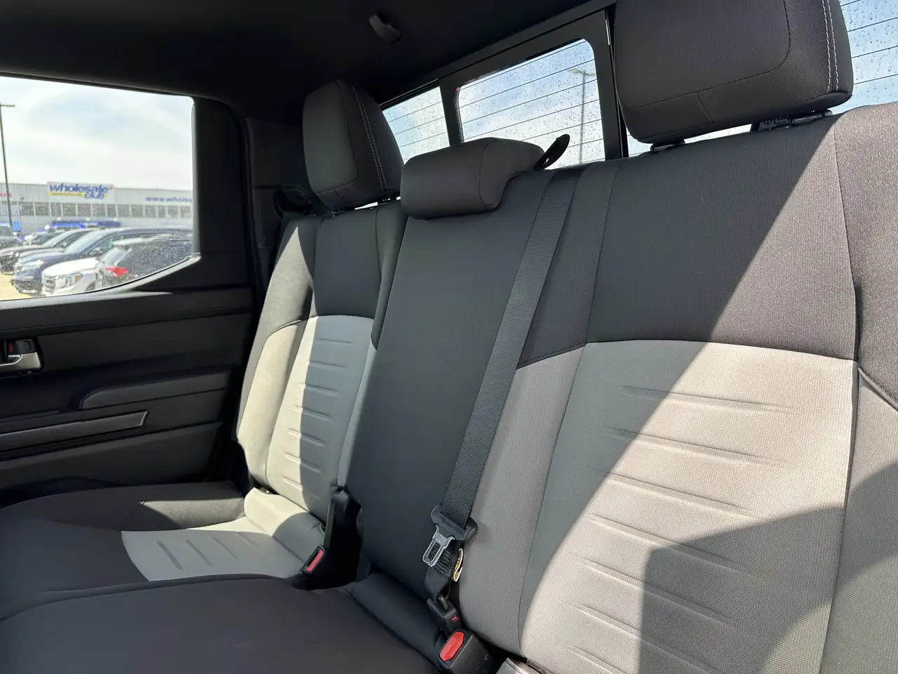 Toyota Tacoma снимка Toyota Tacoma