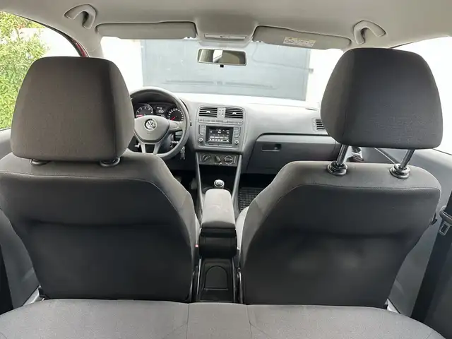 Volkswagen Polo view 9
