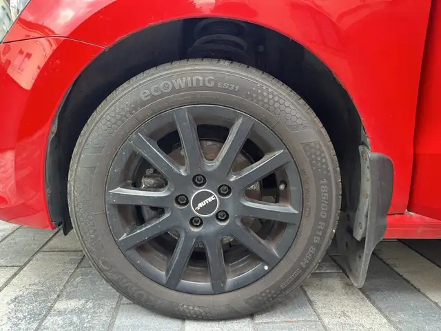 Volkswagen Polo view 14