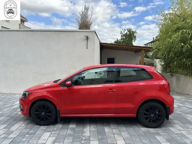 Volkswagen Polo view 3