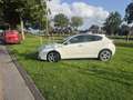 Alfa Romeo Giulietta 1.4 T Distinctive  !Met nieuwe APK! Wit - thumbnail 3