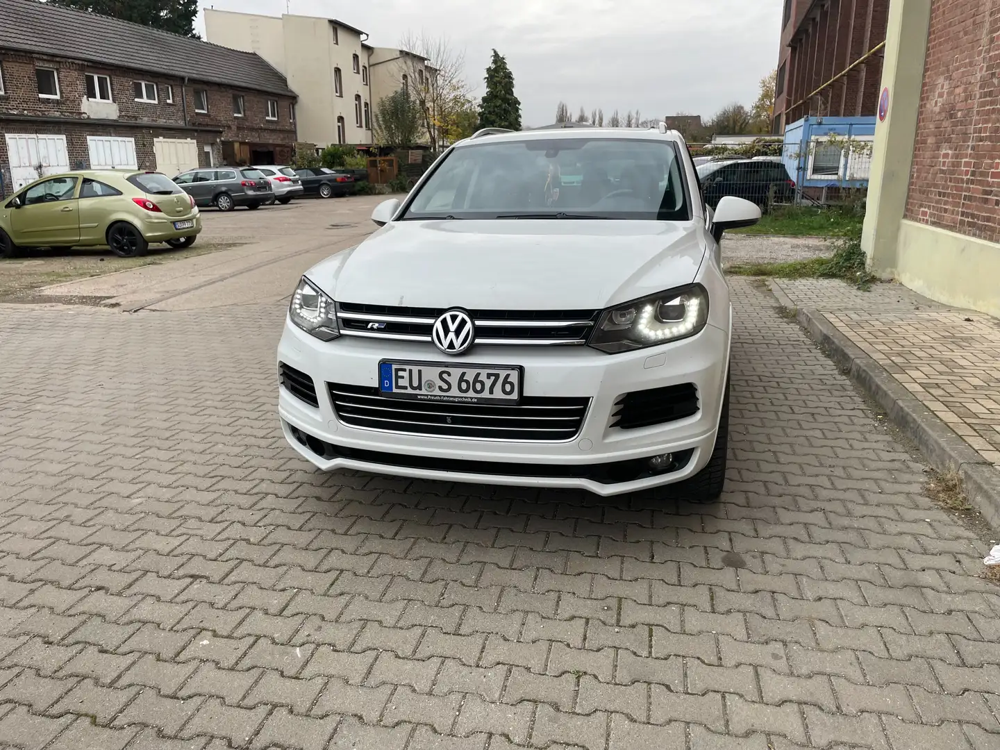 Volkswagen Touareg V6 TDI BMT R Line Panoromadach, AHK, Weiß - 2