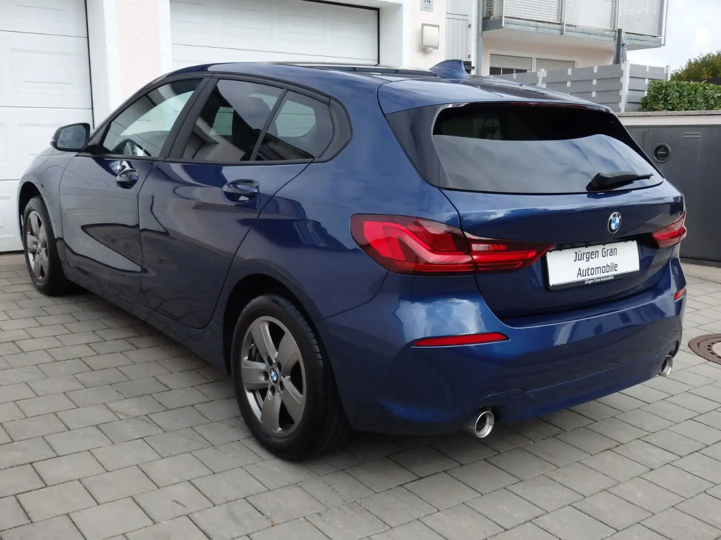 BMW 118 d LED Navi Sitzhzg Lenkradheiz PDC Advantage Blau - 2