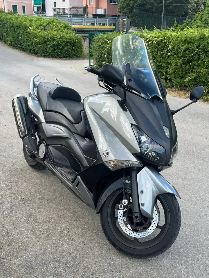 Yamaha Tmax 530