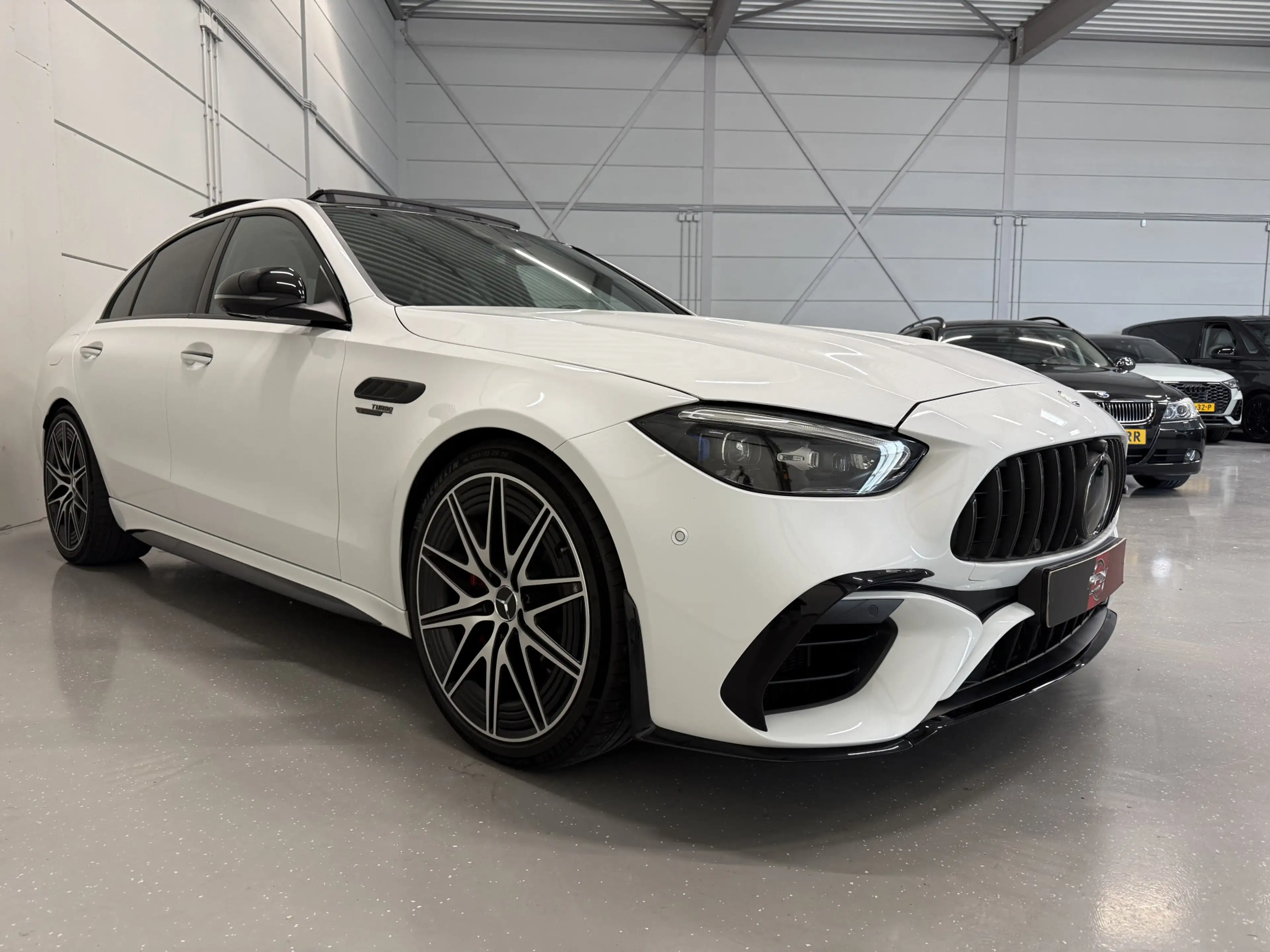 Mercedes-Benz C 63 AMG S E Performance PANO/TREKHAAK/BURMESTER/ACHTERAS-B — photo 6