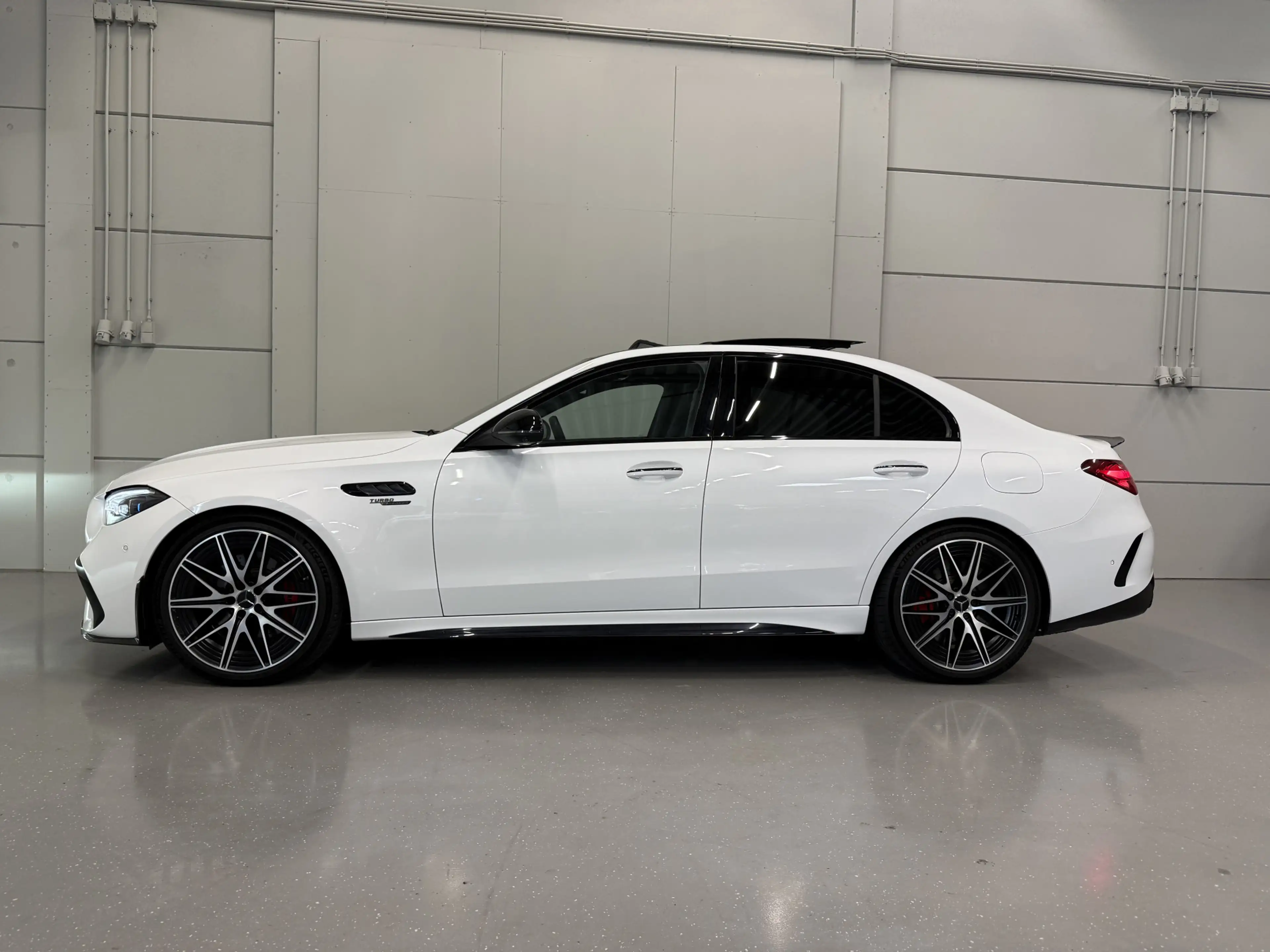 Mercedes-Benz C 63 AMG S E Performance PANO/TREKHAAK/BURMESTER/ACHTERAS-B — photo 7