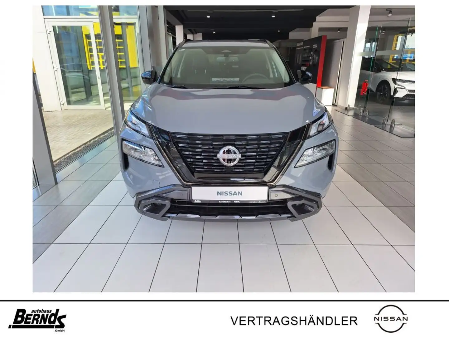 Nissan X-Trail 1.5 VC-T e-POWER e-4ORCE N-Trek CERAMIC-METALLIC Grau - 2