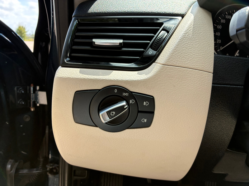BMW X1 SDrive20i Upgrade Edition | Navi + Leder + Cruise — photo 15