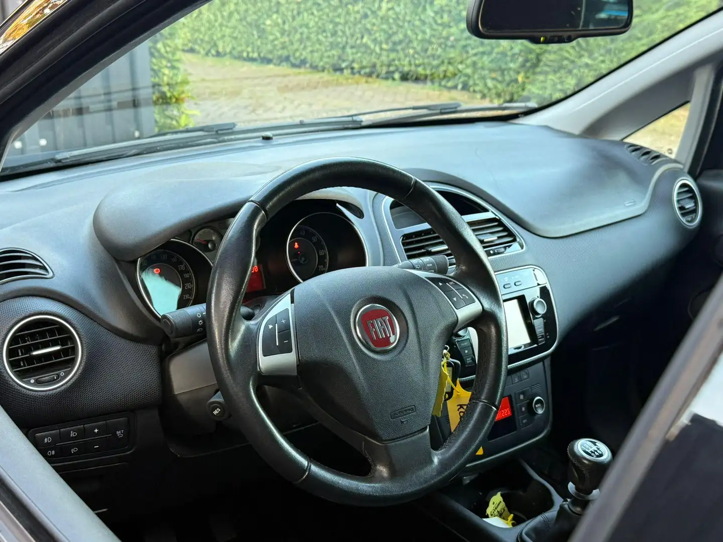 Fiat Punto Evo 0.9 TwinAir Sempre NAP CLIMATE Zwart - 2