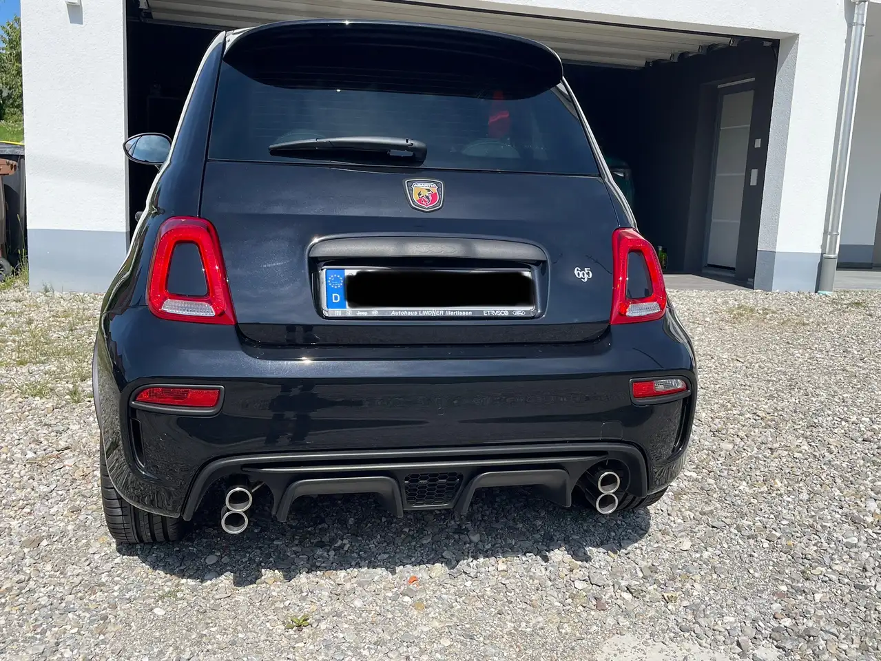 Abarth 695 2024