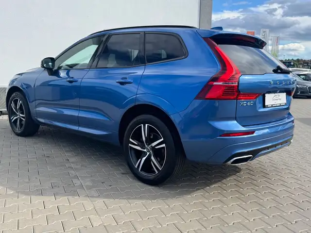 Volvo XC60 view 5