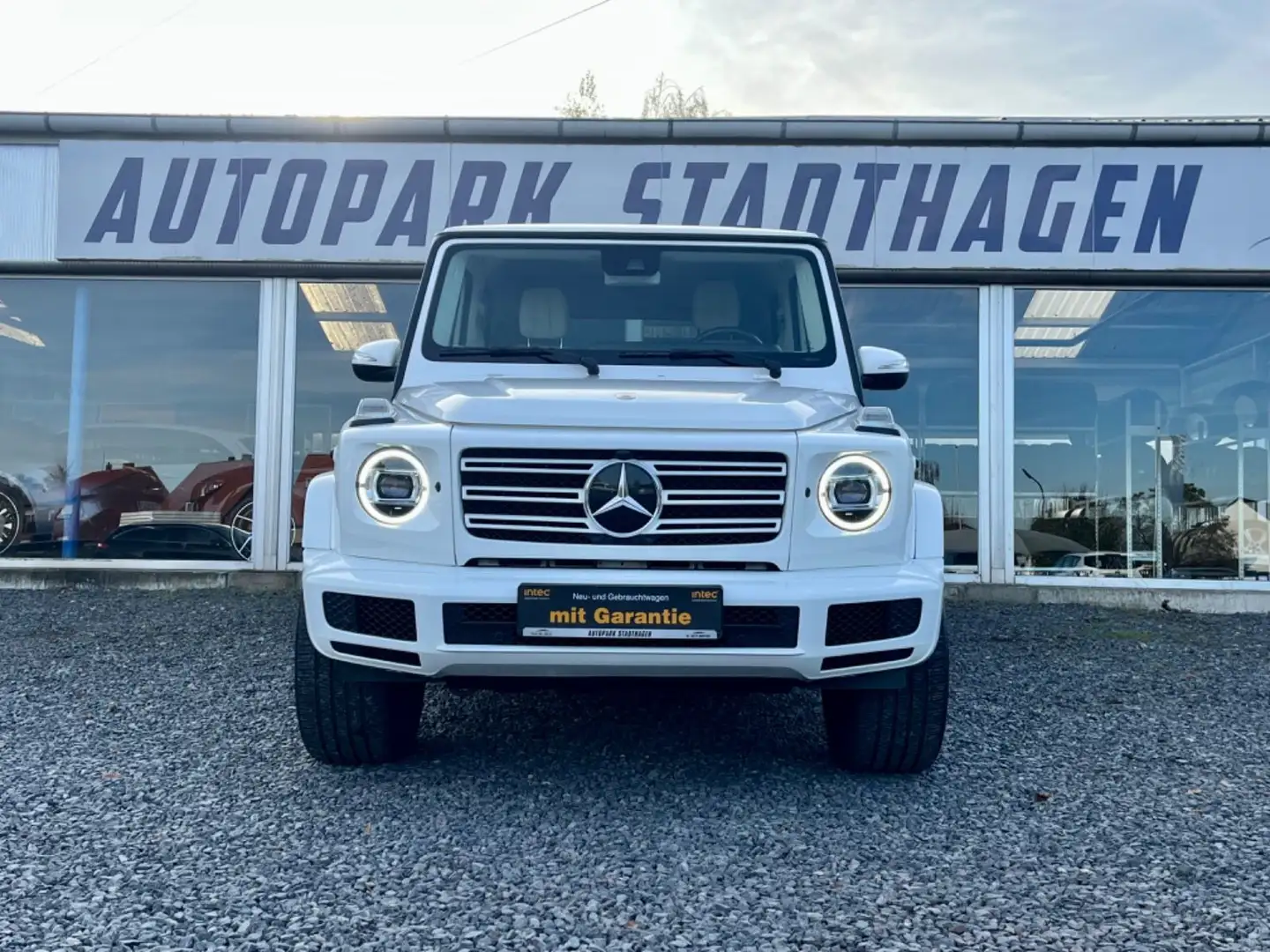 Mercedes-Benz G 350 d Exclusive Interieur/BURMESTER/STANDHZG Weiß - 2