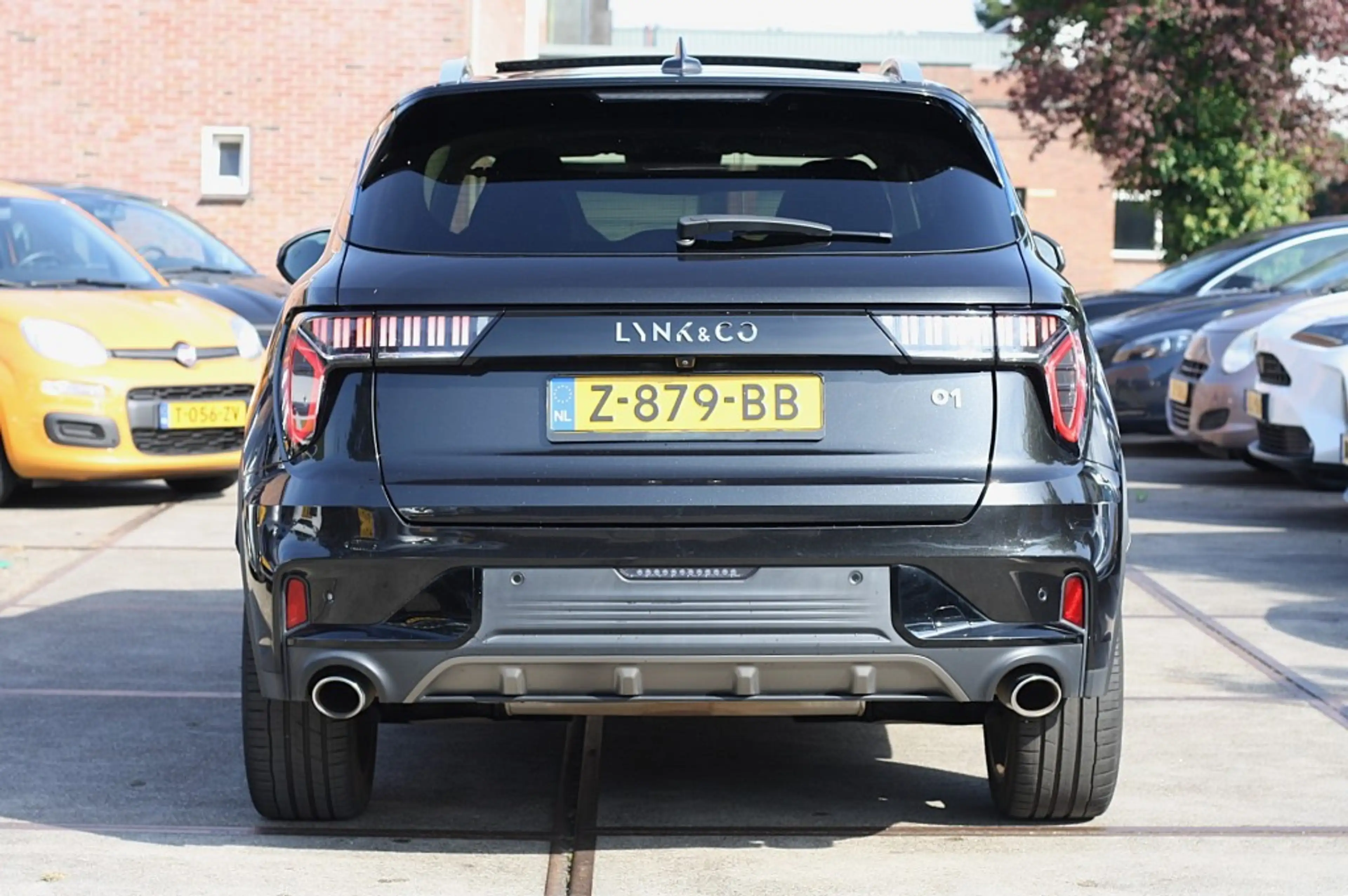 Lynk & Co 01 1.5 Plug-in Hybrid / 360 Camera / Pano / Carplay — photo 5
