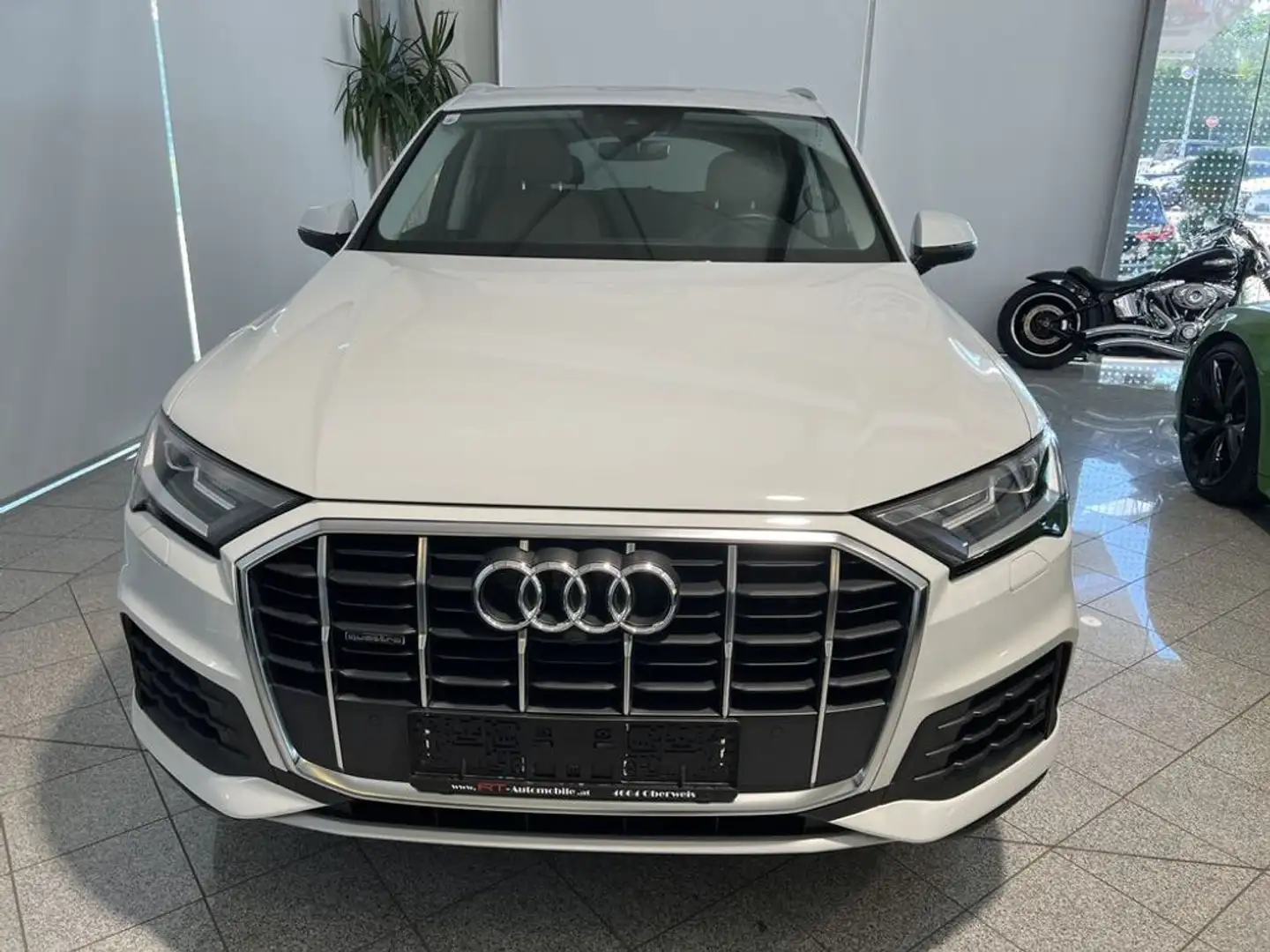 Audi Q7 55 TFSI e quattro Weiß - 2