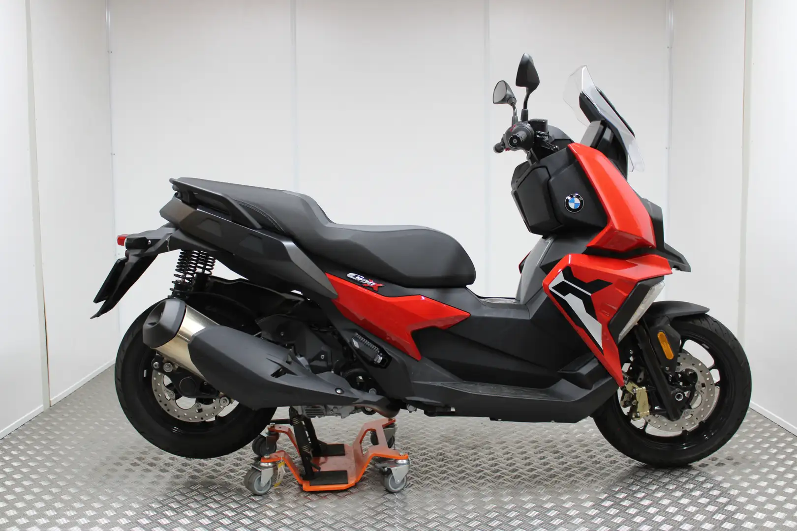 BMW C 400 X Racing red BTW Voertuig Rouge - 1