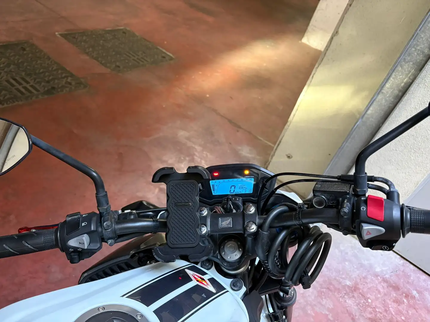 Honda CB 500 F ABS 2017 Alb - 2