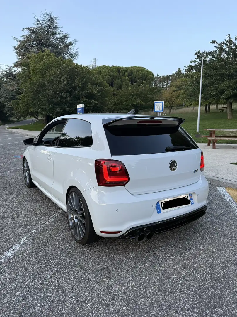 Volkswagen Polo R WRC 2.0 TSI 220 - 2