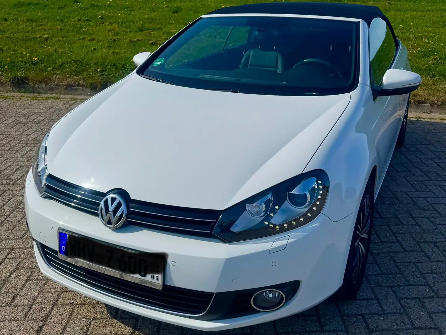 Volkswagen Golf Cabriolet Golf Cabrio 1.2 TSI BlueMotion Technology Weiß - 1