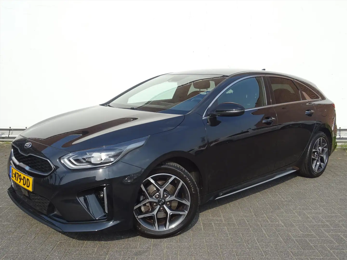 Kia ProCeed / pro_cee'd 1.0 T-GDi 120pk GT-Line Zwart - 1