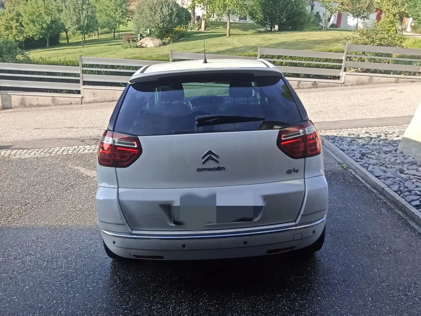 Citroen C4 Picasso C4 Picasso 1,6 Attraction HDi FAP Attraction Weiß - 1