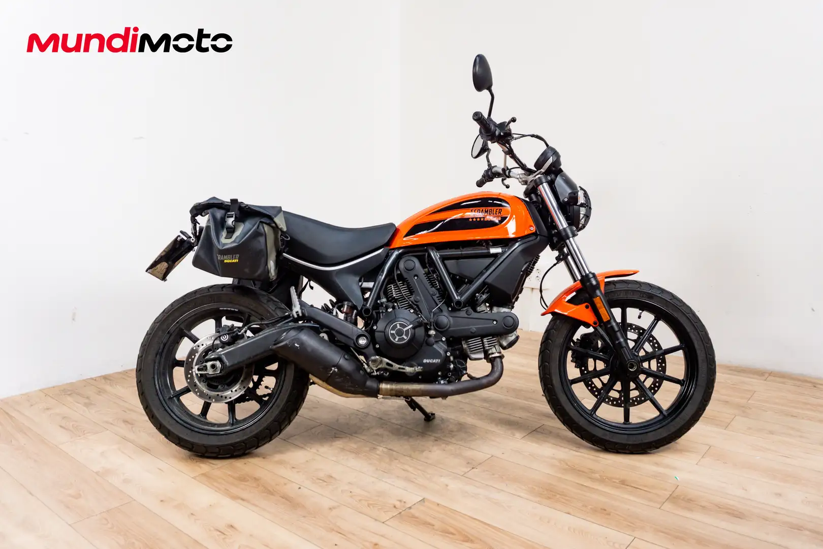 Ducati Scrambler - 1