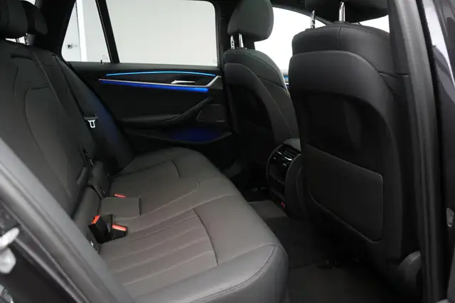 BMW I view 10