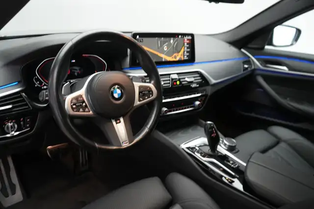 BMW I view 14