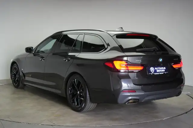 BMW I view 6