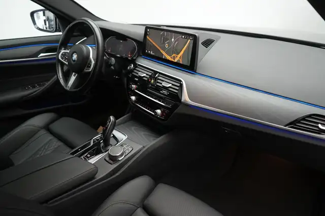 BMW I view 8
