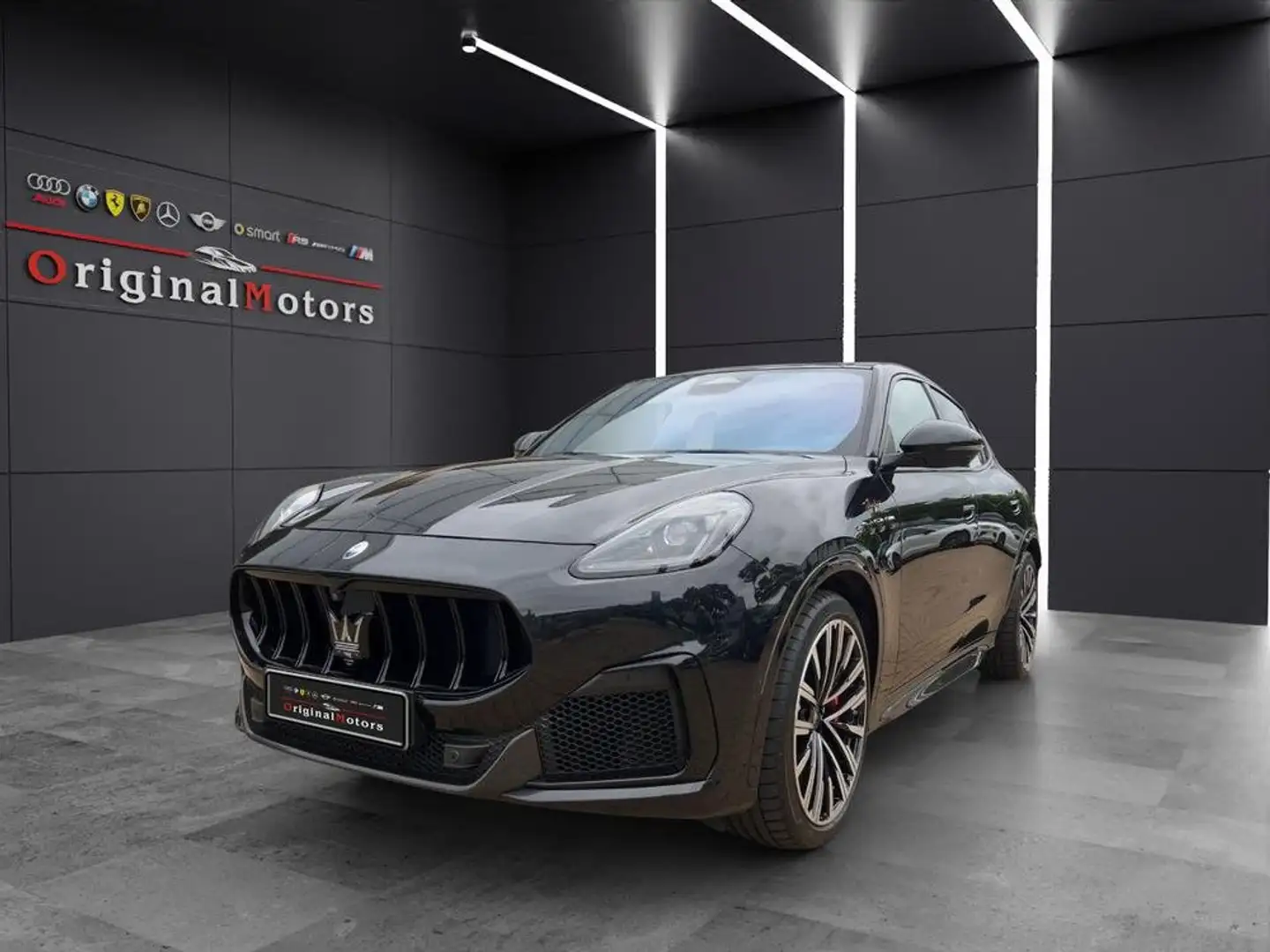Maserati Grecale 3.0 V6 Trofeo 530cv auto/TETTO PANORAMICO/FULL OPT Nero - 2