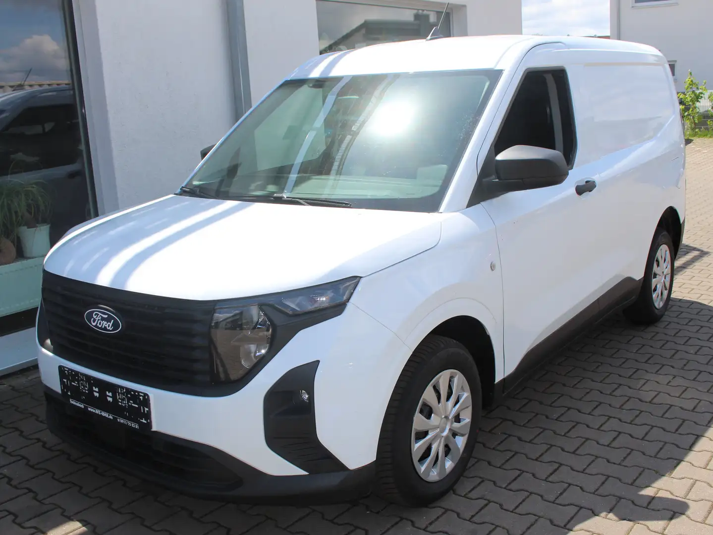 Ford Transit Courier Trend/ Schutzbrief 5J./ Durchlade/ AHK/ Kamera Blanc - 1