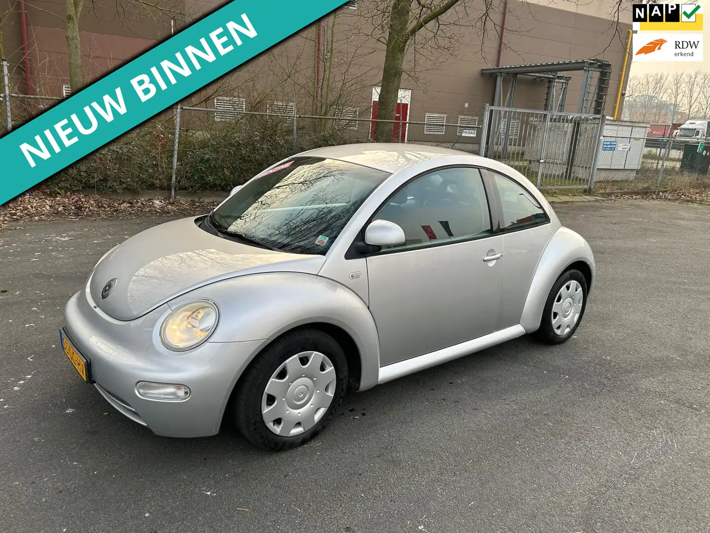 Volkswagen New Beetle 2.0 Highline LEUKE AUTO RIJDT EN SCHAKELT GOED Gris - 1