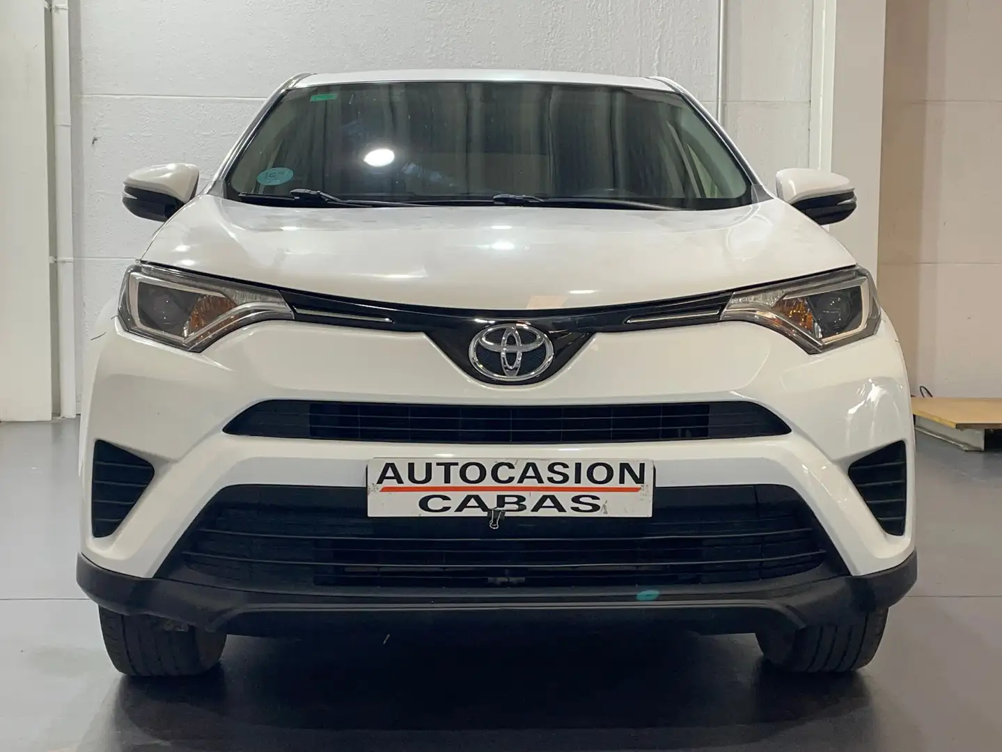 Toyota RAV 4 150D Business 2WD Blanco - 2