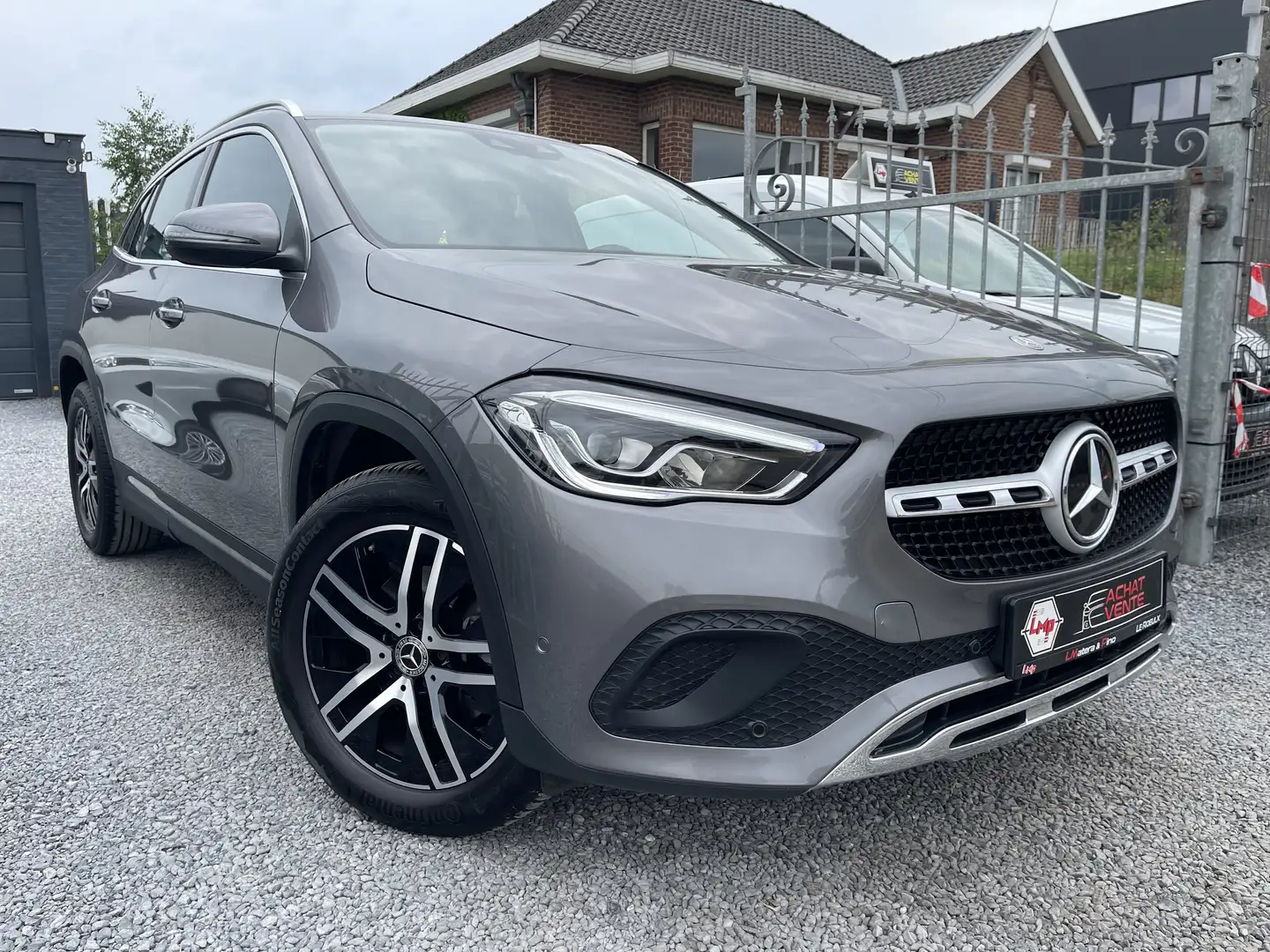 Mercedes-Benz GLA 200 Progressive-163cv-Automat🔝50.739 km🔝 Grijs - 2