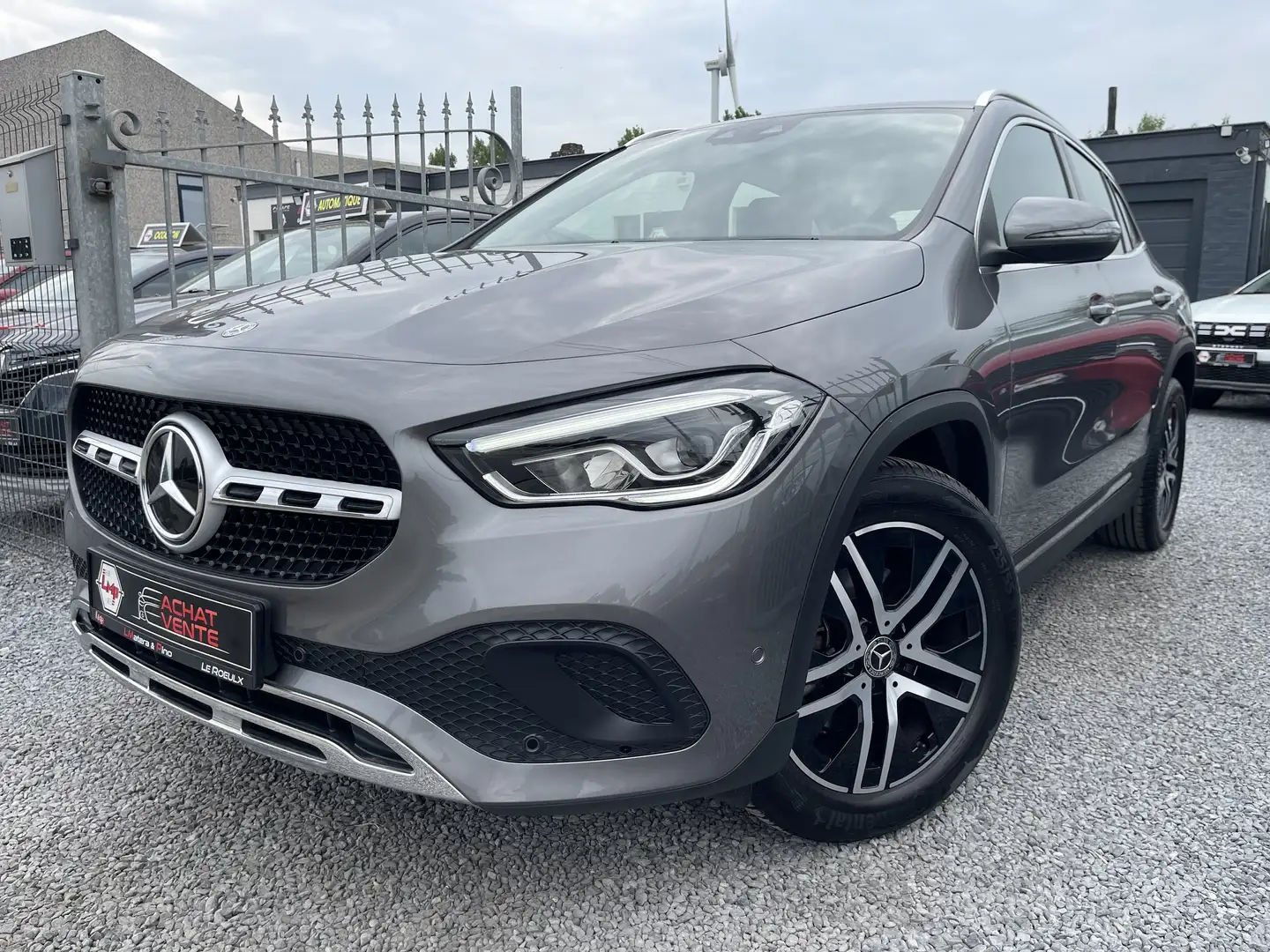 Mercedes-Benz GLA 200 Progressive-163cv-Automat🔝50.739 km🔝 Grijs - 1